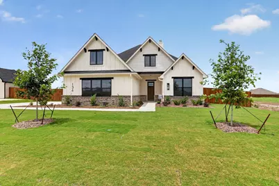 136 Chapowits, Godley, TX 76044 - Photo 1