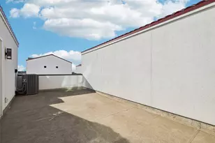 1771 Novela Wy, Dallas, TX 75215 - Photo 36