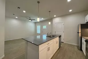 1223 S Austin St, Sherman, TX 75090 - Photo 6