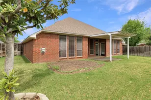 1314 Pegasus Dr, Arlington, TX 76013 - Photo 36