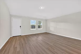 102 Goel St, Greenville, TX 75402 - Photo 2