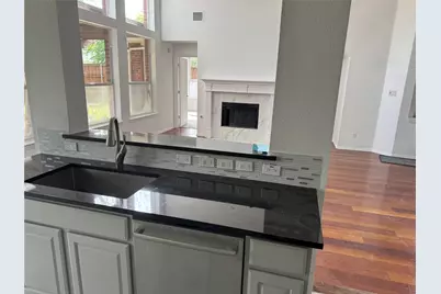 2105 Woodview Drive, Flower Mound, TX 75028 - Photo 6