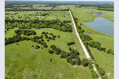 1829 County Road 2935, Dodd City, TX 75438 - Photo 8