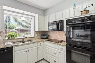 2328 Stone Glen Ln, Carrollton, TX 75007 - Photo 14