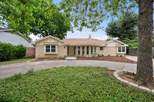 3211 Vernon Dr, Arlington, TX 76015 - Photo 1
