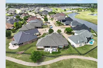 2312 Marseilles Court, Granbury, TX 76048 - Photo 38