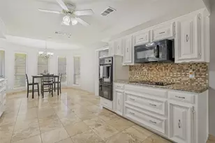 2613 Flagstone Dr, Plano, TX 75075 - Photo 8