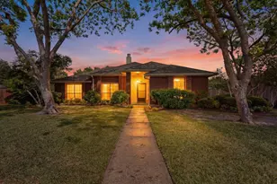 2008 Cheshire Ct, Mesquite, TX 75181 - Photo 2