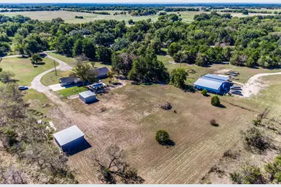 205 Newman Road, Ennis, TX 75119 - Photo 30