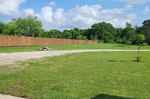 205 Newman Rd, Ennis, TX 75119 - Photo 26