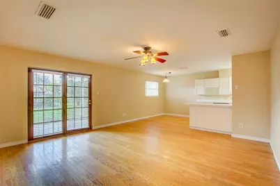 2104 Meadow Dale, Irving, TX 75060 - Photo 24