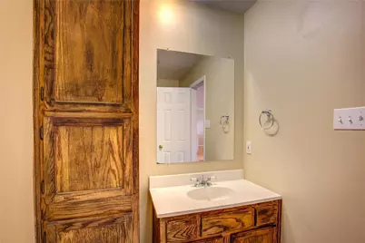 2104 Meadow Dale, Irving, TX 75060 - Photo 20