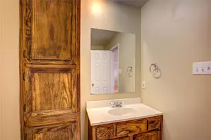 2104 Meadow Dale, Irving, TX 75060 - Photo 20