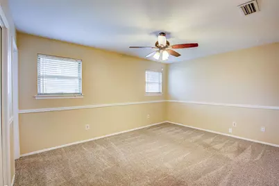 2104 Meadow Dale, Irving, TX 75060 - Photo 14