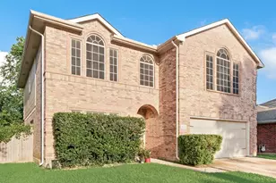 5715 Creekhollow Dr, Arlington, TX 76018 - Photo 2