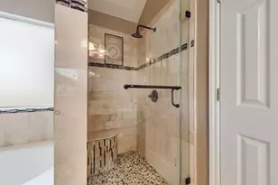 5715 Creekhollow Dr, Arlington, TX 76018 - Photo 28