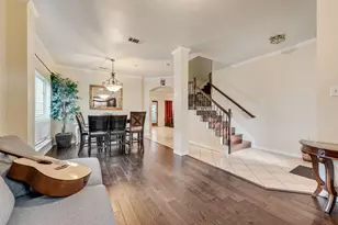 5715 Creekhollow Dr, Arlington, TX 76018 - Photo 10