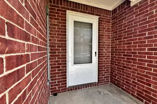 609 Blueberry Hill Ln, Mansfield, TX 76063 - Photo 2