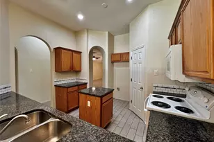 609 Blueberry Hill Ln, Mansfield, TX 76063 - Photo 8
