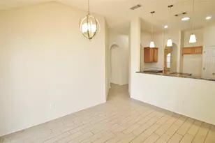 609 Blueberry Hill Ln, Mansfield, TX 76063 - Photo 6