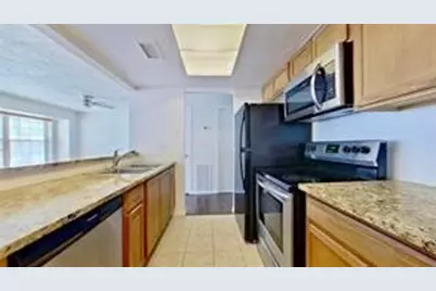 57 W Townhouse Lane #18, Grand Prairie, TX 75052 - Photo 8