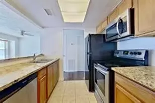 57 W Townhouse Ln, Grand Prairie, TX 75052 - Photo 8