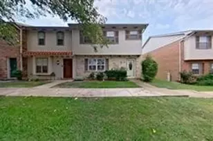 57 W Townhouse Ln, Grand Prairie, TX 75052 - Photo 1