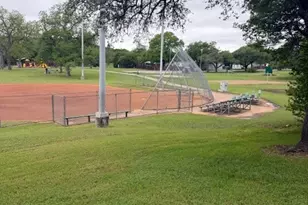 2916 Refugio Ave, Fort Worth, TX 76106 - Photo 6