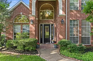 617 Hawthorn Cir, Highland Village, TX 75077 - Photo 2