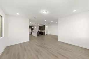 6915 Mission Tejas Dr, Dallas, TX 75228 - Photo 10