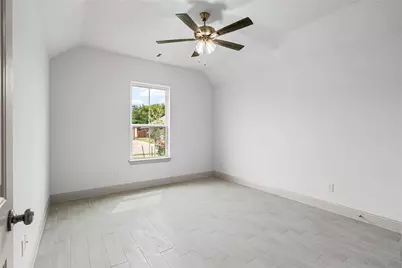 725 Jameson Street, Springtown, TX 76082 - Photo 38