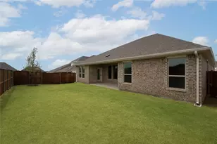 2713 Queenwood St, Celina, TX 75009 - Photo 2