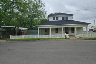 202 Throckmorton St, Weatherford, TX 76086 - Photo 4