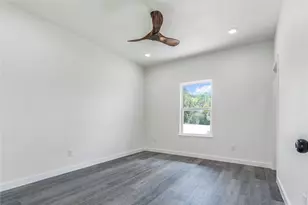 3426 Sumac Dr, Granbury, TX 76048 - Photo 6