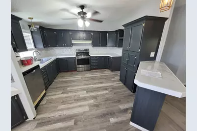 902 Devils River Drive, Granbury, TX 76048 - Photo 2