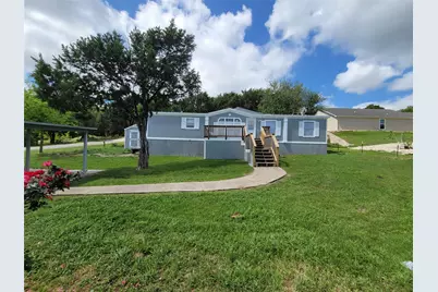 902 Devils River Drive, Granbury, TX 76048 - Photo 10
