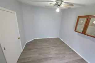 902 Devils River Dr, Granbury, TX 76048 - Photo 24