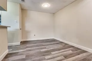1310 Harwell Dr, Arlington, TX 76011 - Photo 6