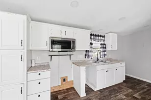 316 Summit Dr, Springtown, TX 76082 - Photo 22
