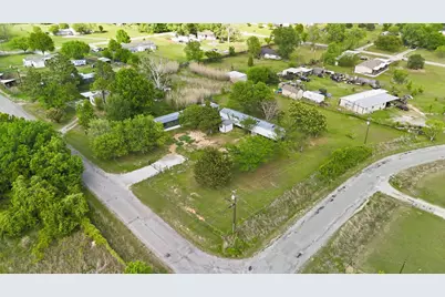 316 Summit Drive, Springtown, TX 76082 - Photo 1