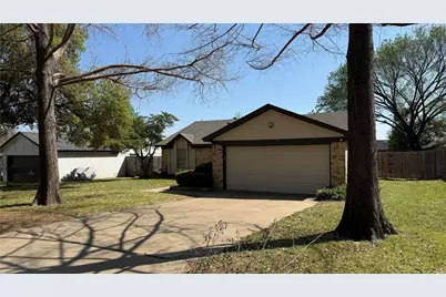 2961 Cripple Creek Trail, Grapevine, TX 76051 - Photo 2