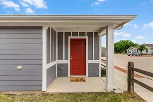 8631 Cottage Crk Dr, Fort Worth, TX 76123 - Photo 2
