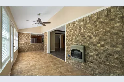 2801 Florence Street, Kilgore, TX 75662 - Photo 16