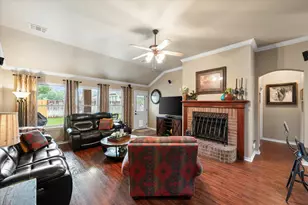 904 Lindstrom Dr, Fort Worth, TX 76131 - Photo 22