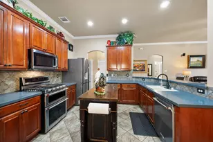 904 Lindstrom Dr, Fort Worth, TX 76131 - Photo 18