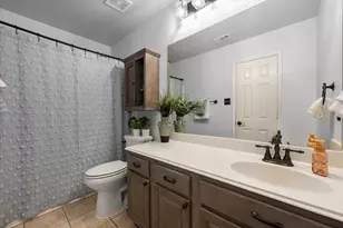 904 Lindstrom Dr, Fort Worth, TX 76131 - Photo 32