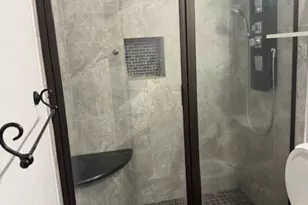 2204 Polo Club Ct, Arlington, TX 76017 - Photo 2