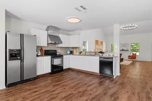 2103 Meadow Park Dr, Princeton, TX 75407 - Photo 10