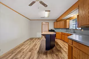 325 Lincoln St, Trinidad, TX 75163 - Photo 8
