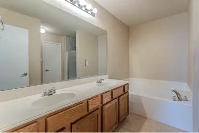 1311 Chapman Drive, Lancaster, TX 75134 - Photo 14